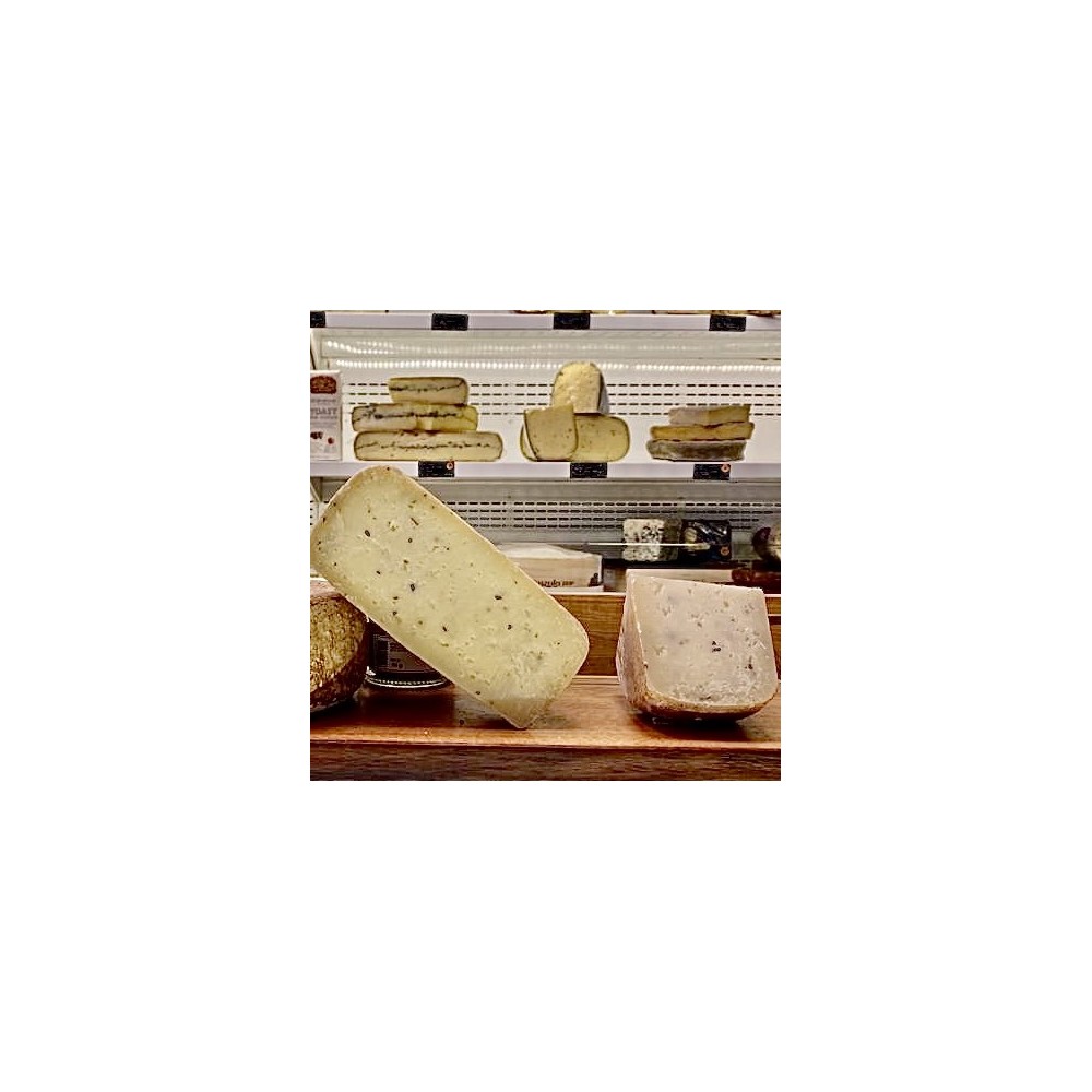 Pecorino à la truffe - Our cheese selection : online purchase