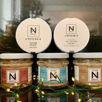✨NOUVEAUTÉS✨ La Maison Caviar de Neuvic, promeut avec ses produits de l’Épicerie Neuvic, les qualités gustatives du caviar et de l’esturgeon. Avec des recettes de rillettes d’esturgeon onctueuses, des préparations originales et raffinées comme le caviar séché; apportez à vos plats des saveurs puissantes et iodées, le petit plus qui fera toute la différence !

☎️04 84 51 07 34
🎁shop.maisonmoga.fr "produits de la mer"
📸 @maisonmoga / @caviardeneuvic